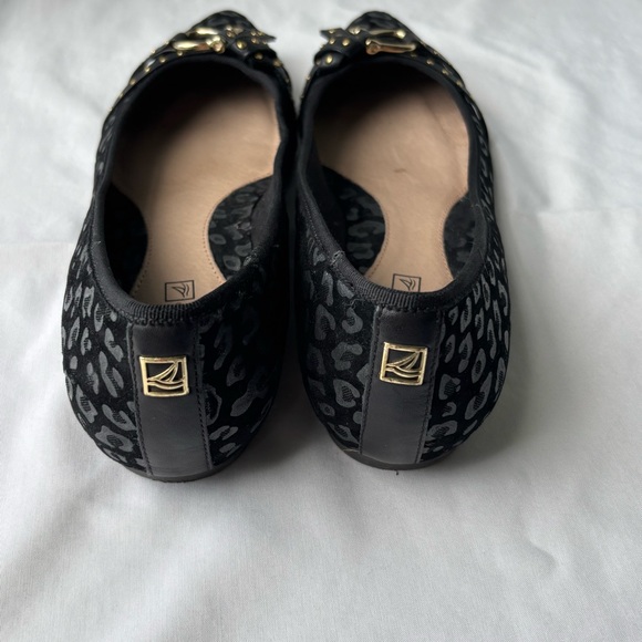 Sperry Linden Black Flats with Animal Print - Picture 3 of 9